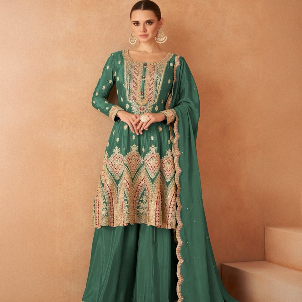 Grünes Kurti mit goldenen Elementen Desiwear