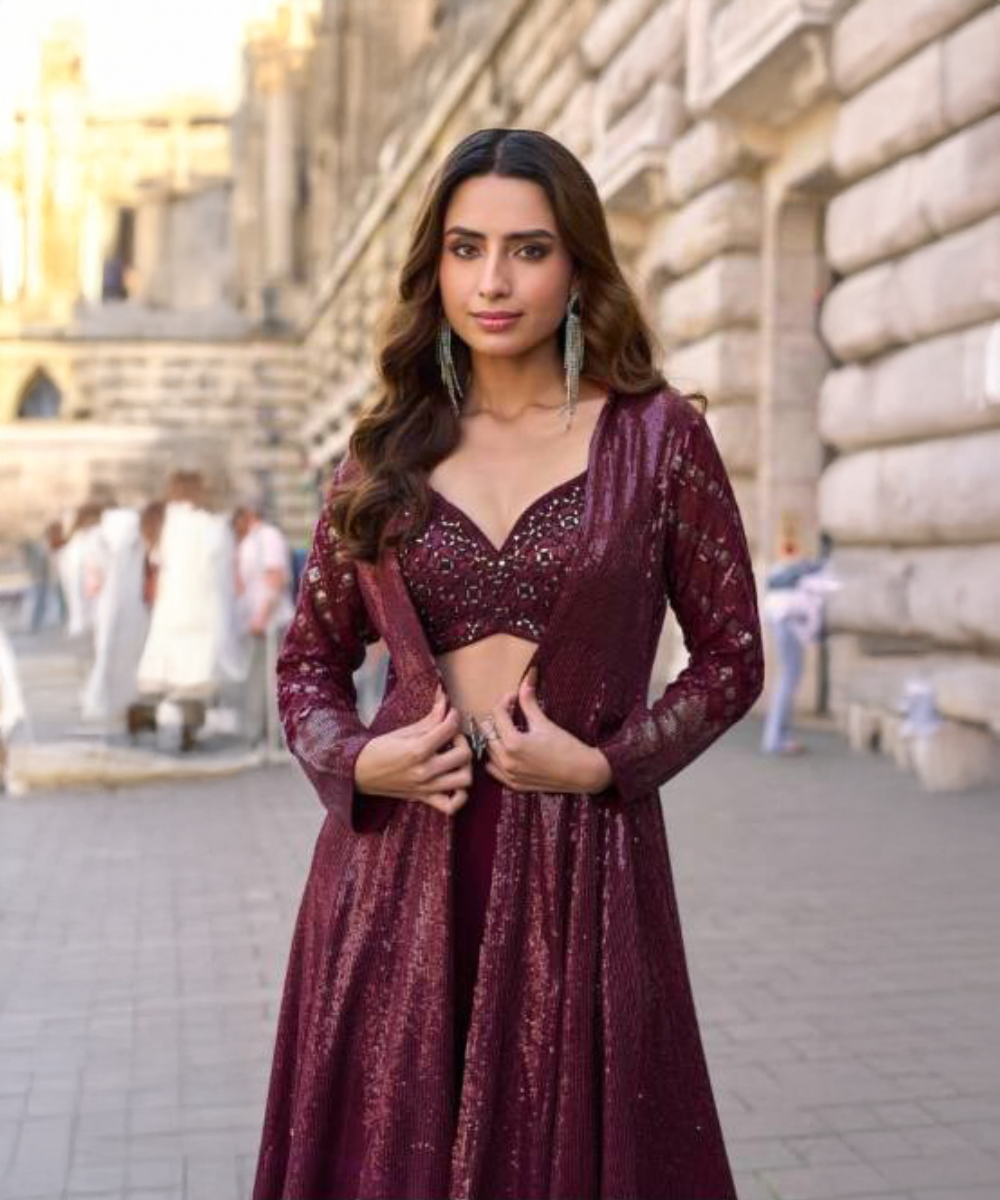 Indo Western Georgette Lehenga in Beere mit Palazzo