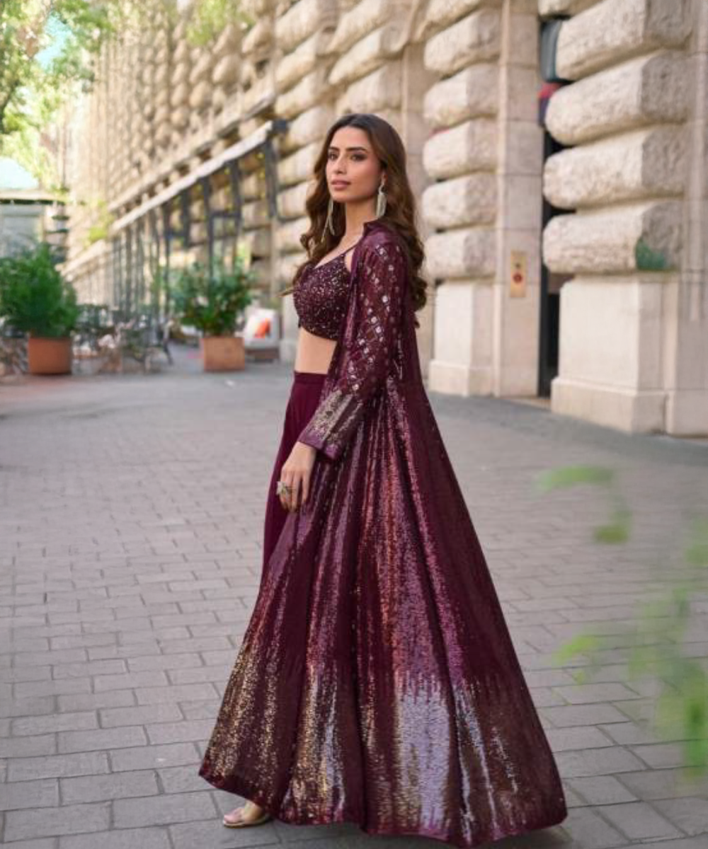 Indo Western Georgette Lehenga in Beere mit Palazzo
