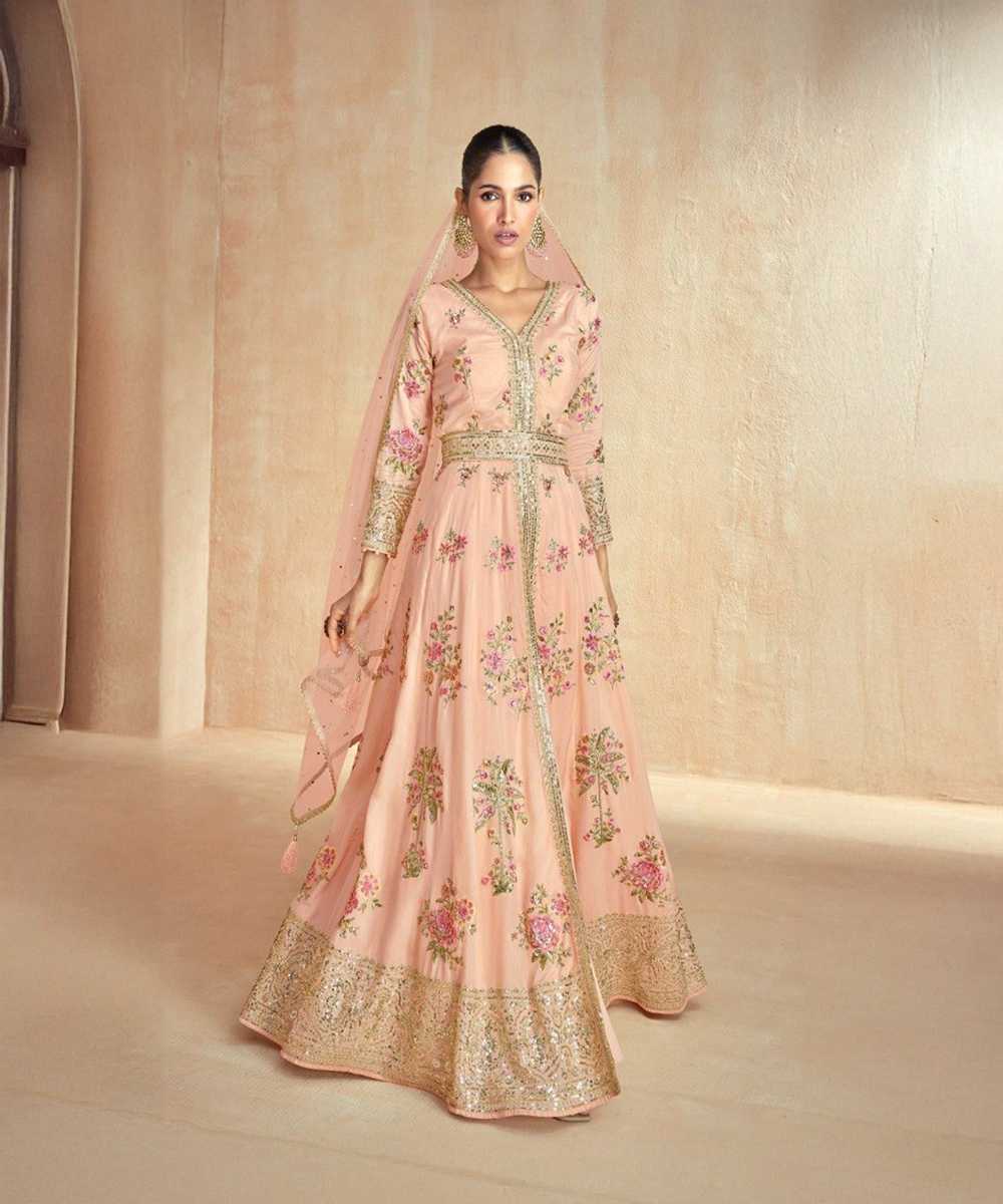 Peach farbender Kurti mit Blumen Muster Desiwear