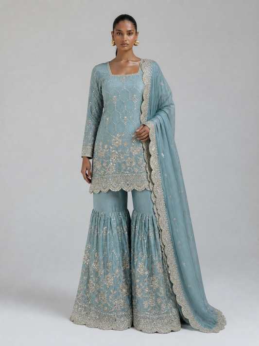 GMY Silk Sharara-Set mit Stickerei in mehreren Farben