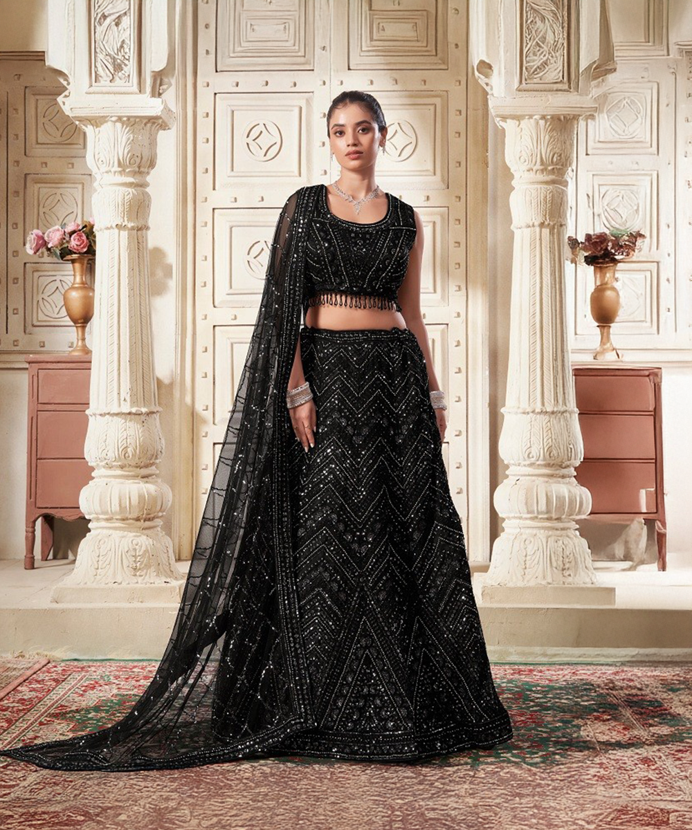 Schwarzer Lehenga aus Netz Stoff Desiwear