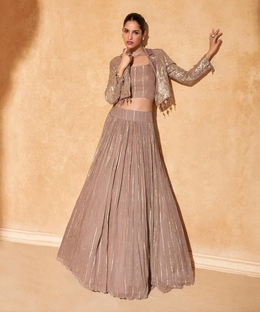 Schimmernedes Taupe Lehenga — Taupe — Sofort lieferbar