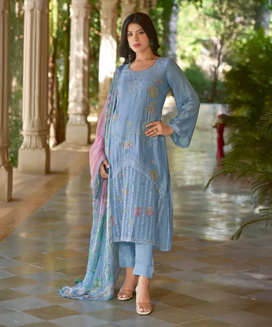 Hellblaues Salwaar Kameez mit Blumenmuster aus Masleen - Desiwear