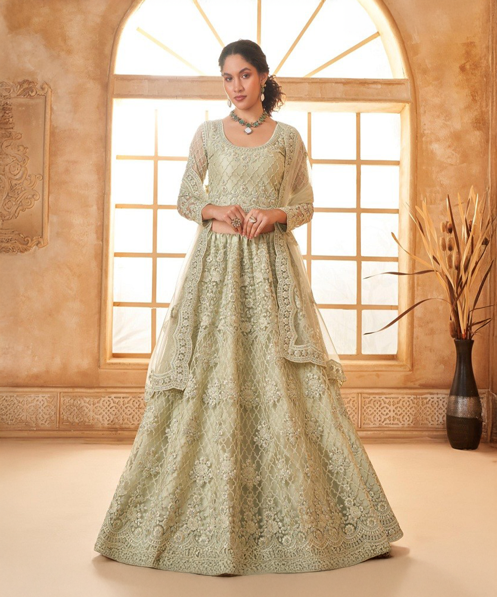 Hochwertiger Pastel Grüner Lehenga — Pastel Grün — Sofort lieferbar