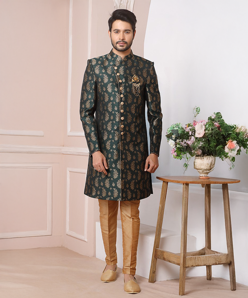 Royal Green Jacket mit goldenen Details Desiwear