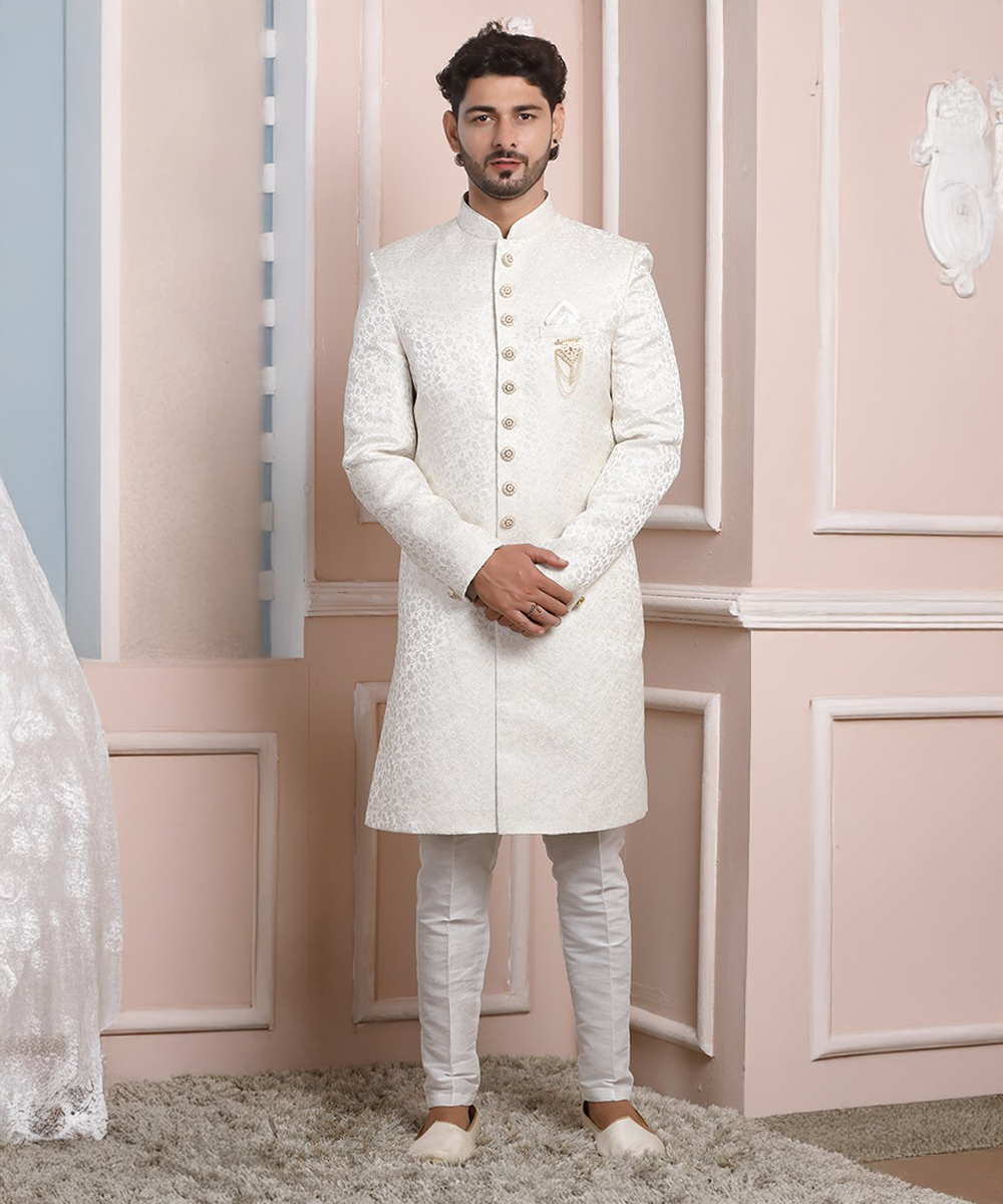 Weißes Hochzeit-Jacket mit Prägung und Goldknöpfen Desiwear