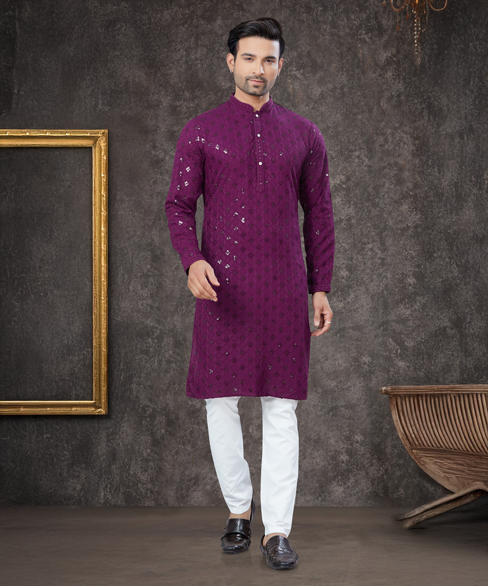 Eleganter Kurta Pajama – Majestätischer Look in Lila Desiwear