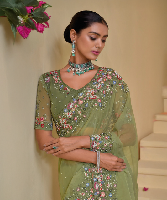 Pista Saree