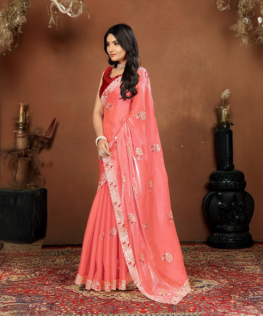 Rot-Pinkfarbener Saree mit floraler Bestickung